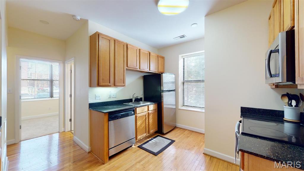 Waterman 04 Condo - Residential