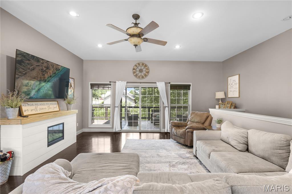 Oak Creek Estate - Residential