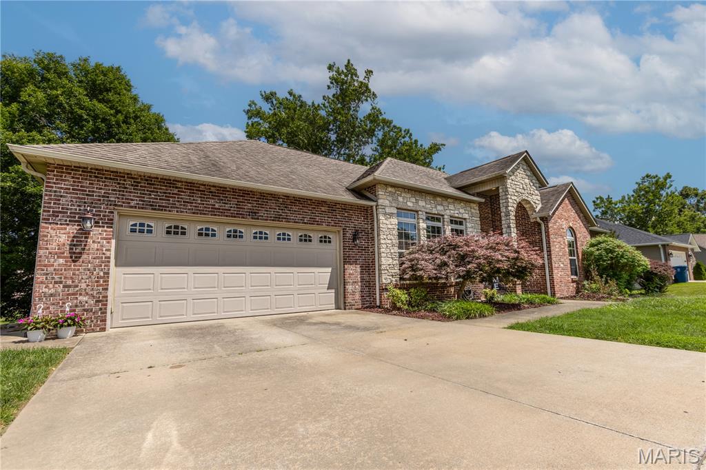 Oak Creek Estate - Residential