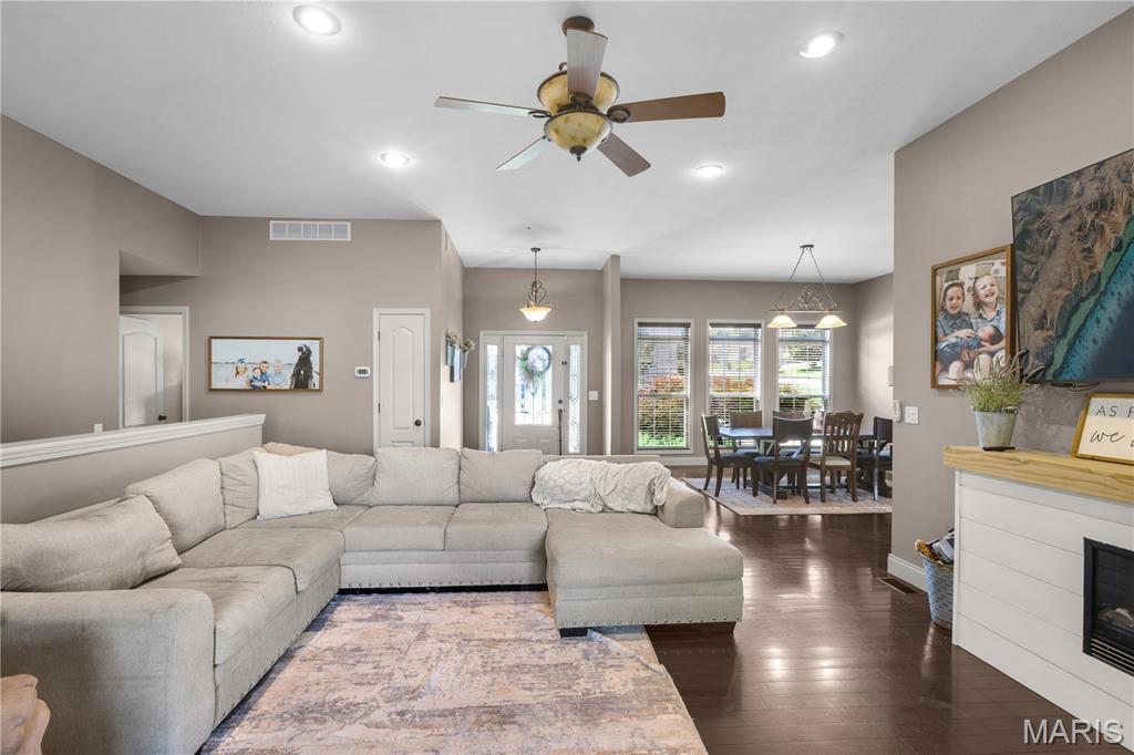 Oak Creek Estate - Residential