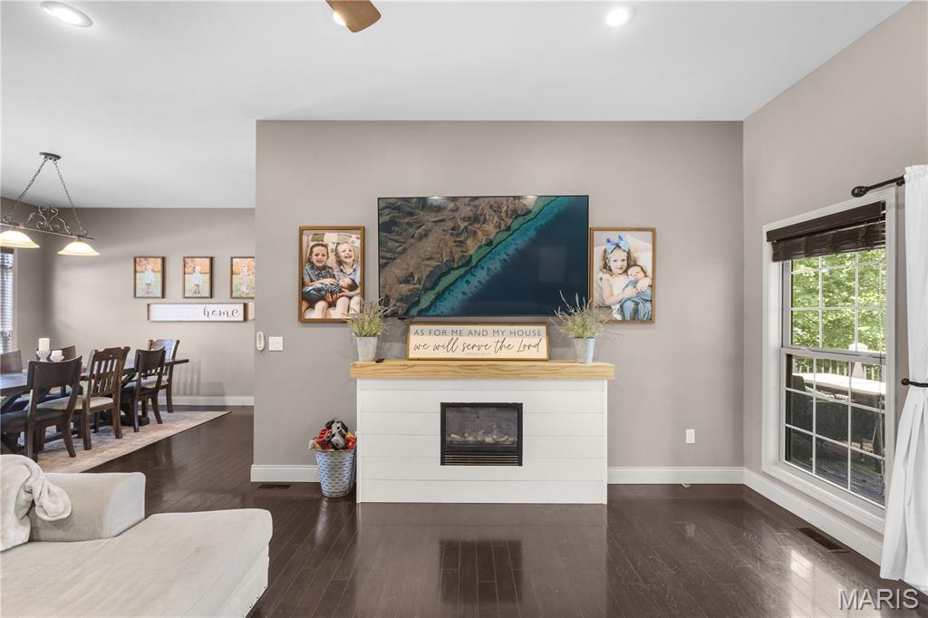 Oak Creek Estate - Residential