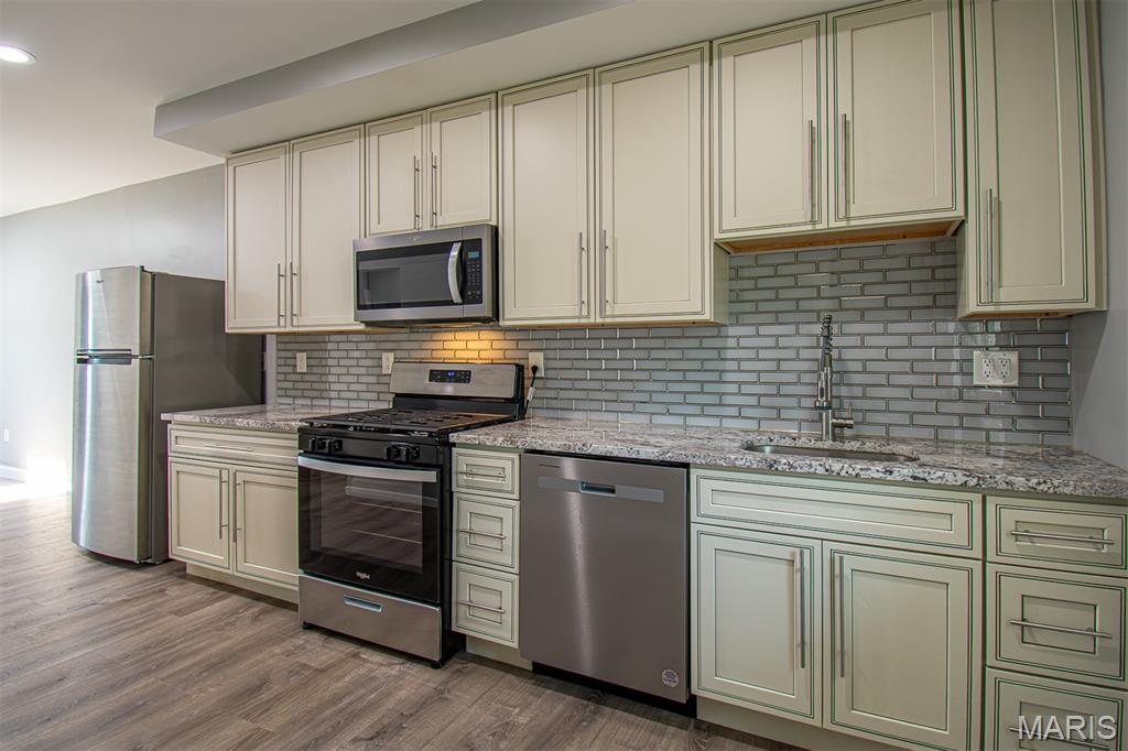 Delmar Garden - Residential Lease