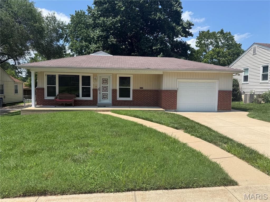 Charming and move-in ready 3-bedroom, 1-bath home located in the highly desirable St. Charles School District! This well-maintained home offers comfortable living with an attached garage, a spacious level backyard perfect for entertaining, pets, or play, and great curb appeal. Conveniently located near local parks, shopping, dining, and everyday amenities, you'll enjoy the perfect balance of a quiet neighborhood and easy access to everything you need. Whether you're a first-time homebuyer, looking to downsize, or searching for a great investment opportunity, this home is one you won't want to miss!