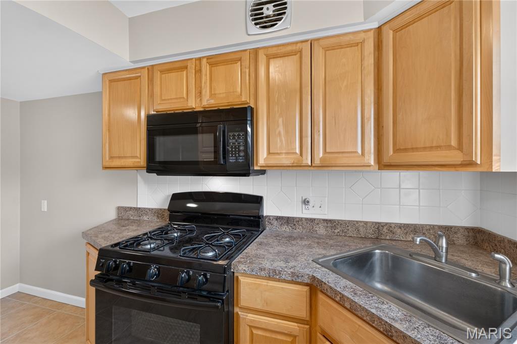 Delcrest Condo - Residential