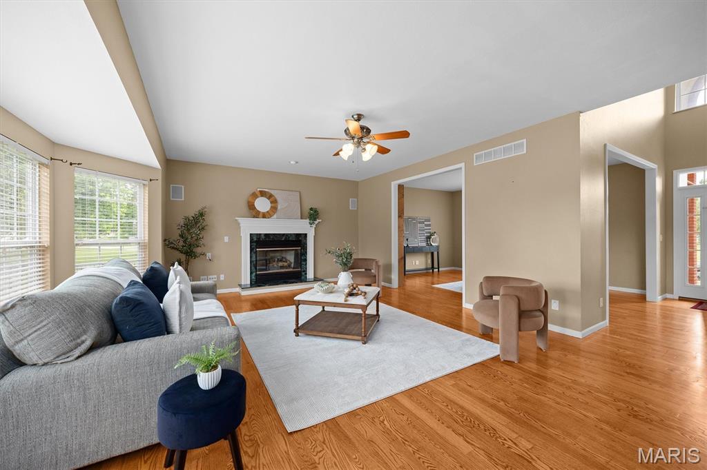 Knolls/Woodfield Ph Iv - Residential