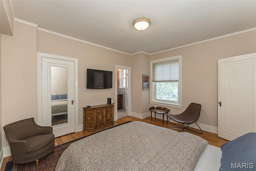 625 South Skinker Condos - Residential