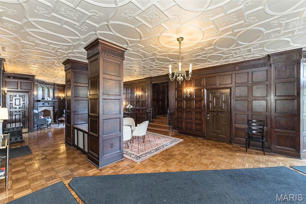 625 South Skinker Condos - Residential
