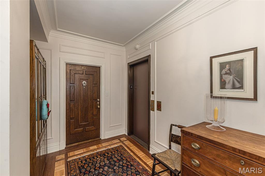 625 South Skinker Condos - Residential