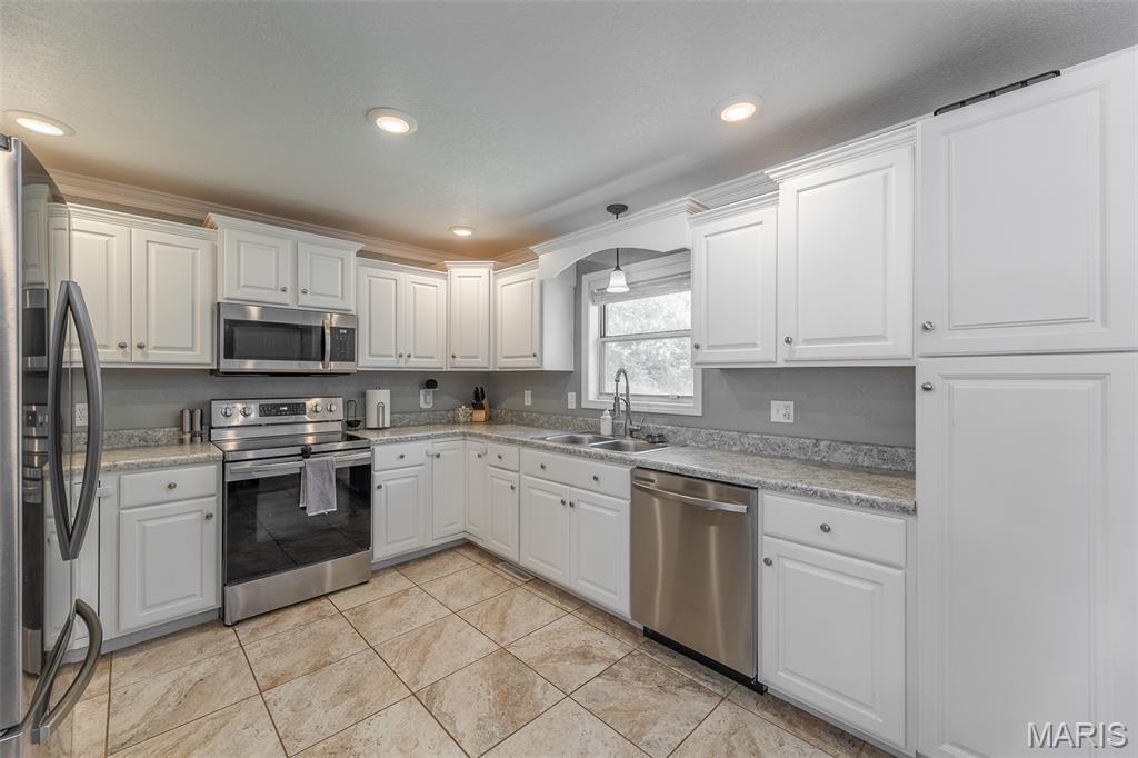 Meadowbrook Sub - Residential
