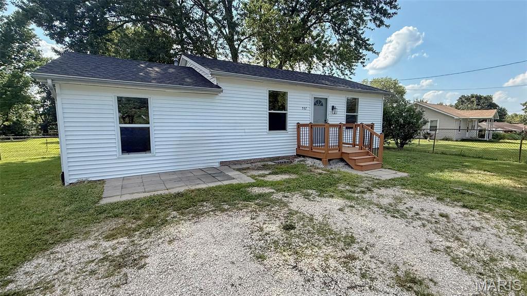 Welcome home to this beautifully updated 2-bedroom, 1-bath gem located in the highly appealing Hillsboro School District! Packed with recent improvements, this home is move-in-ready! The spacious primary bedroom offers a walk-in closet, while the convenience of main-floor laundry makes everyday living a breeze. Venture outside to enjoy the level, fully fenced backyard—perfect for relaxing, gardening, or entertaining. Whether you're looking to downsize, or ready to stop renting, this affordable home is one you won't want to miss. Schedule your showing today and discover everything this wonderful property has to offer!