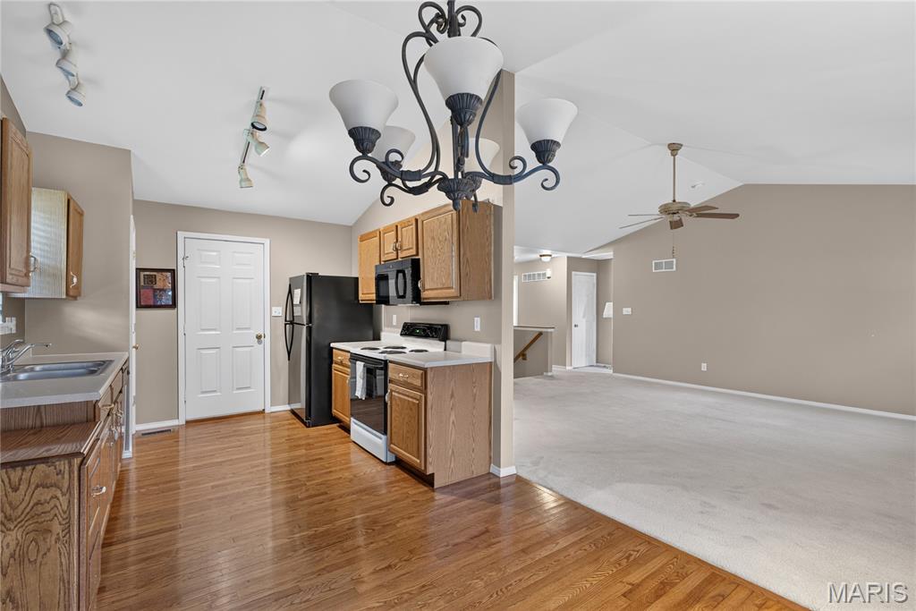 Eastbury Village At Thornbury - Residential