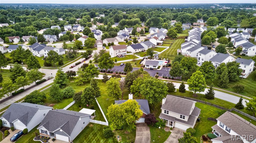 Eastbury Village At Thornbury - Residential
