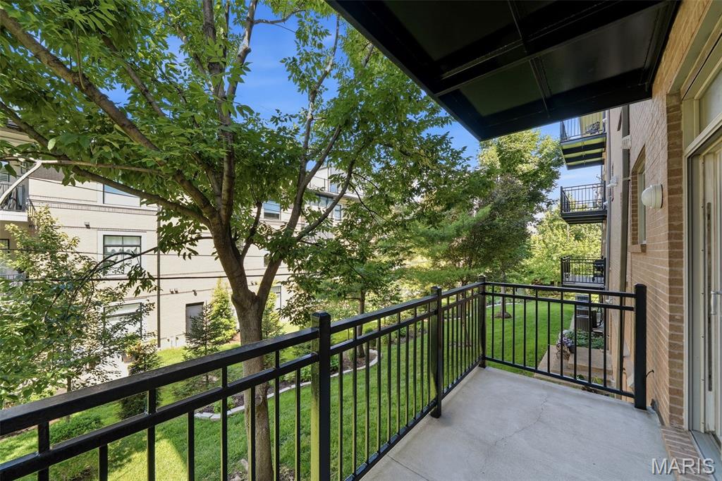 Brighton Way Condo - Residential