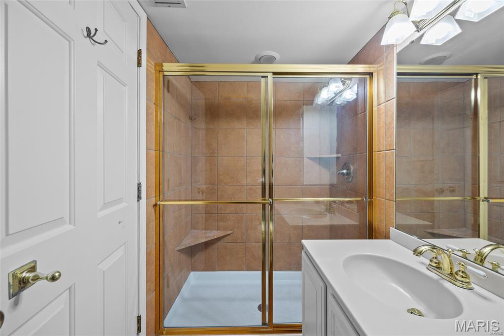 Shaw Park Place Condo Amd - Residential