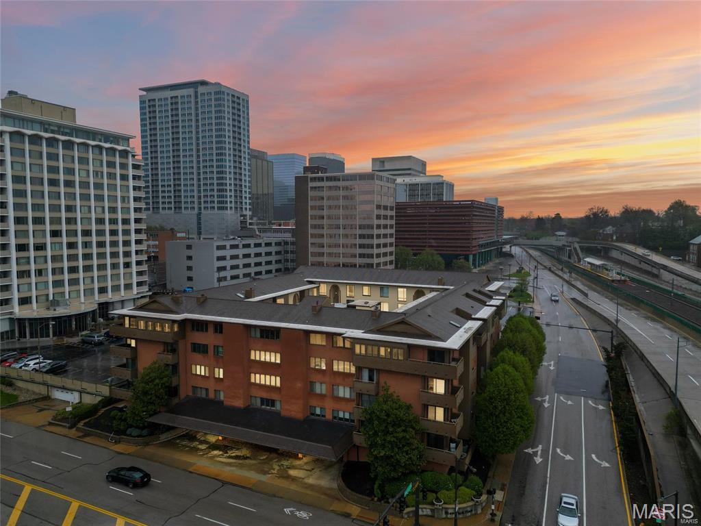 Welcome to your new home in the vibrant Clayton district! This spacious 3-bedroom, 2.5-bathroom condominium offers 1,965 square feet of comfortable living space, perfect for families or professionals alike. With an open floor plan, large windows, and a private balcony opening to the Courtyard;  the bright and airy atmosphere invites you to unwind and relax. Enjoy a modern kitchen featuring stainless steel appliances and granite countertops. 
Convenience is key, with dedicated parking provided and proximity to parks, acclaimed schools, and quality restaurants. Directly across the street is  Shaw Park which includes a pool and tennis courts. Very close to public transportation and fast access to downtown, airport, Hwy 64/40. 
Don’t miss this opportunity to live in a prime location! Schedule a visit today and see why this condominium is the perfect fit for you!