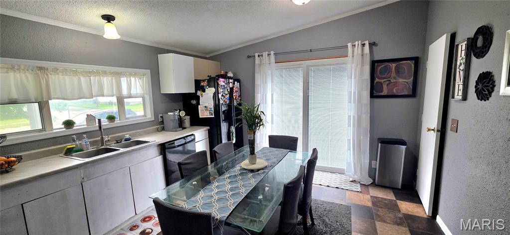 Village/Steeleville - Residential