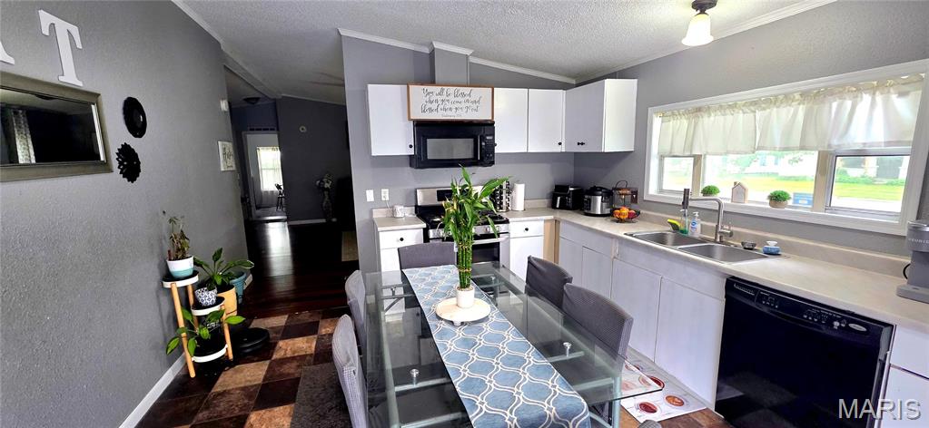 Village/Steeleville - Residential