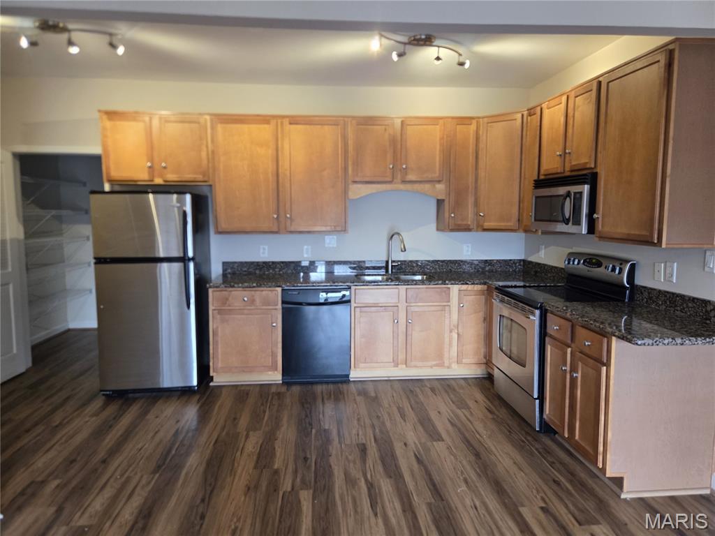 Enchanted Forest Condo Ph I - Residential Lease