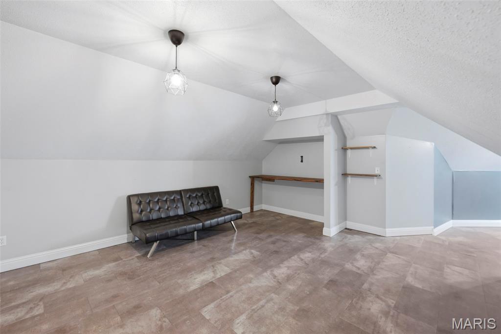 Pine Crest - Residential