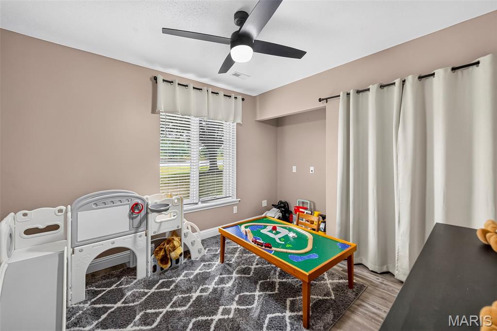 Pine Crest - Residential