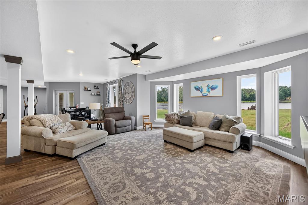 Pine Crest - Residential