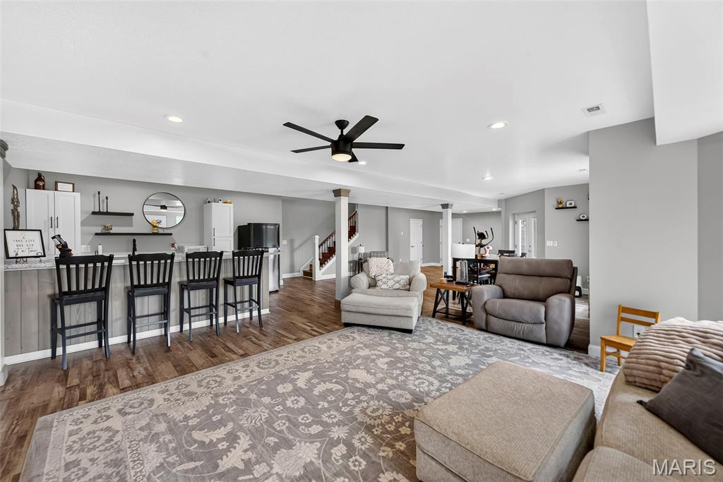 Pine Crest - Residential