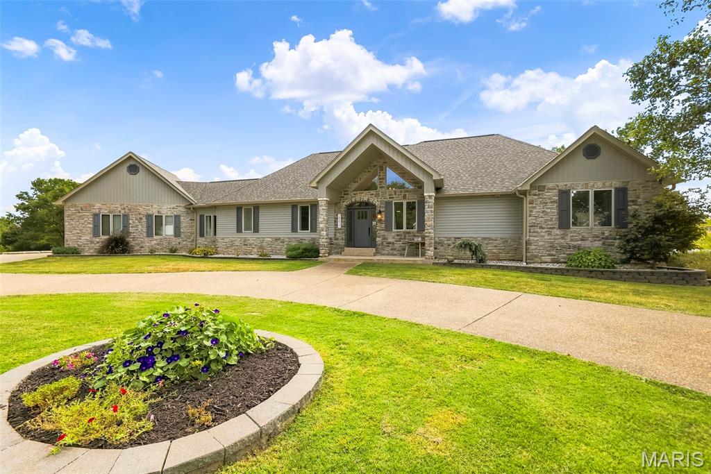 Pine Crest - Residential