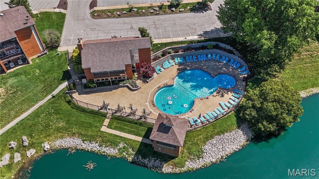 Greenbriar Condominiums - Residential