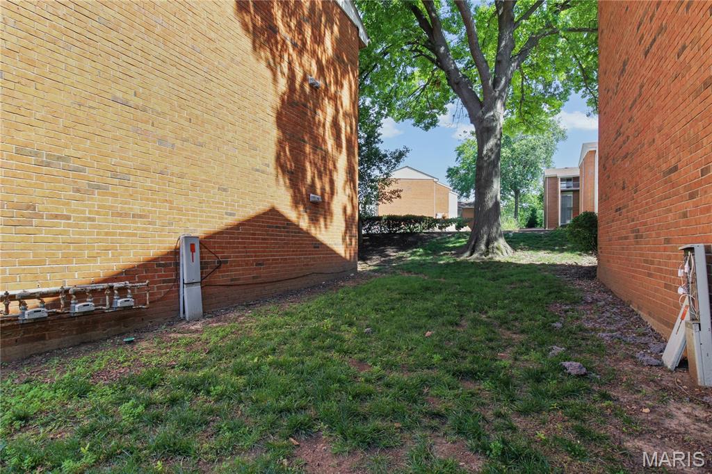 Greenbriar Condominiums - Residential