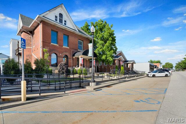 City/Warrenton - Commercial Sale