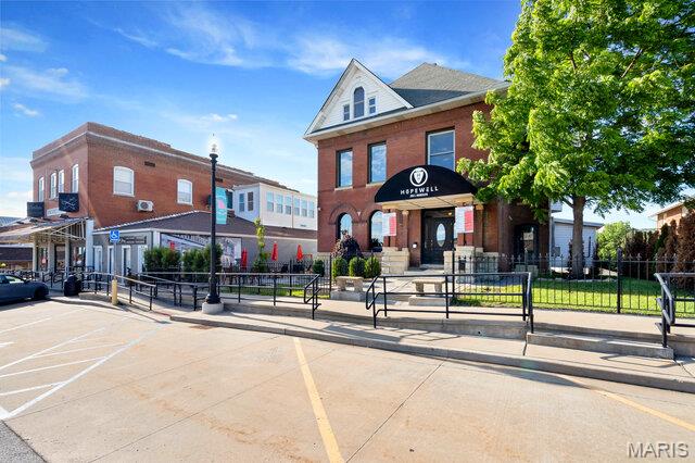 City/Warrenton - Commercial Sale