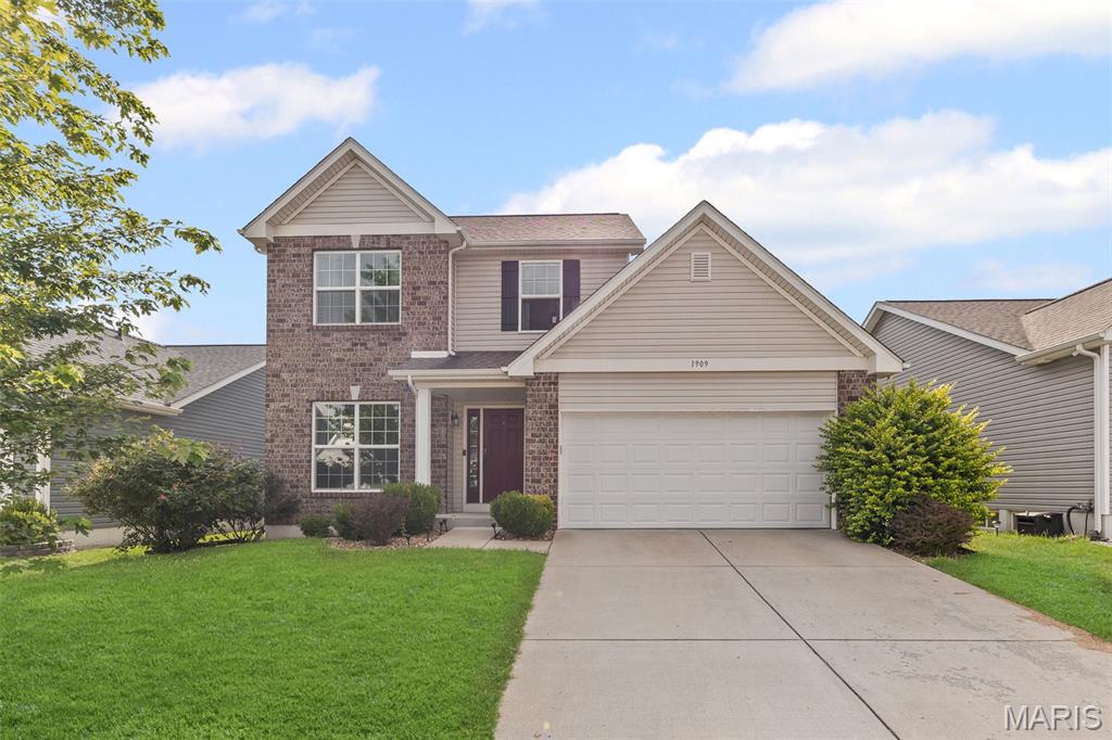 **NEW & IMPROVED PRICE** 
Welcome to Reunion Subdivision, where space, comfort and convenience come together! This EXPANSIVE 2-story home offers over 3,000 sq ft of thoughtfully designed living space, ideal for everyday ease and effortless entertaining. The open, main level is flooded with natural light, featuring a welcoming living room, generous dining area and a custom kitchen complete with a center island and abundant cabinetry. Upstairs, you’ll find three large bedrooms, plus a private primary suite with a dual vanity, separate tub/shower and walk-in closet.
The partially finished basement provides versatility to use as a rec room, home office, or fitness area; Plus plenty of storage and still ROOM TO GROW! Outside, the fenced backyard is scenically lined with mature evergreens for year-round privacy. Located in the highly desirable Reunion Subdivision, with easy access to Scott AFB, interstates, downtown St. Louis, and local amenities. HOA covers snow removal and common area maintenance. ***SHOES MUST BE REMOVED PRIOR TO ENTRY, PLEASE***