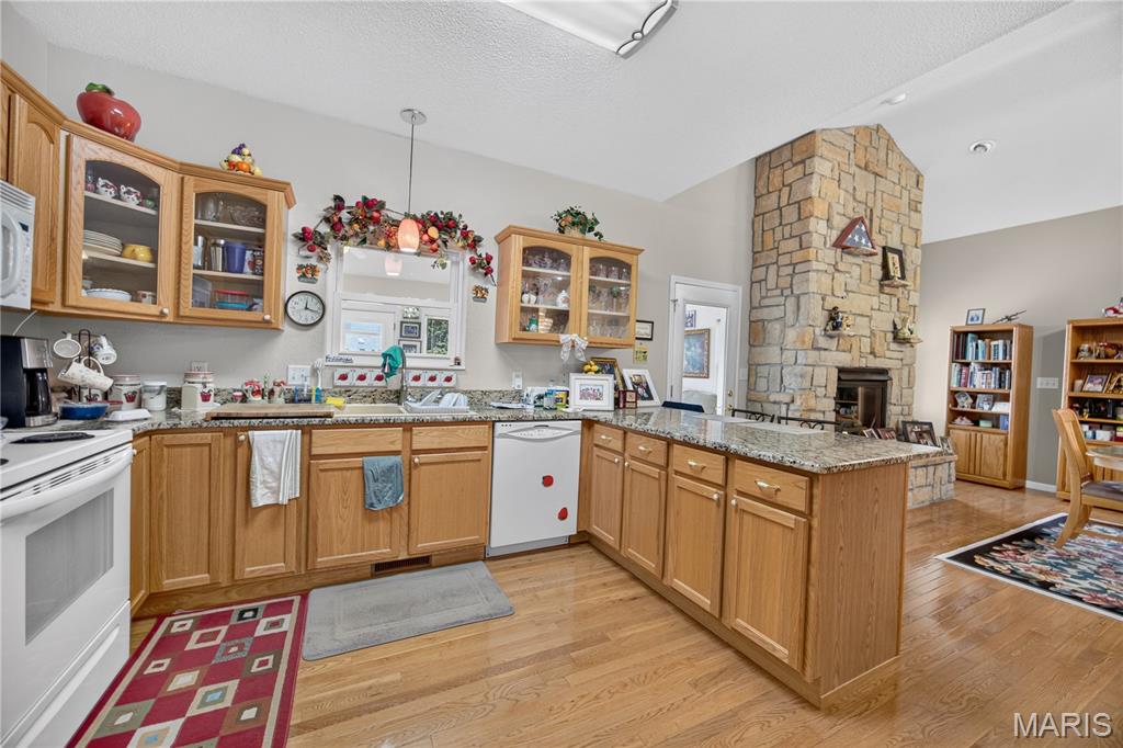 East Lawn Ave - Residential