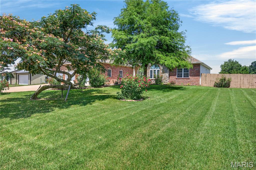 East Lawn Ave - Residential