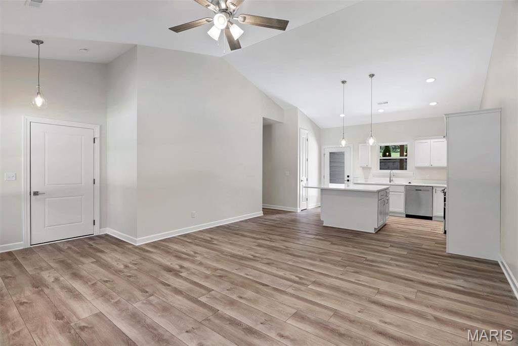 The Villas At Stone Ledge - Residential