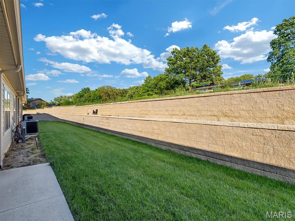 The Villas At Stone Ledge - Residential