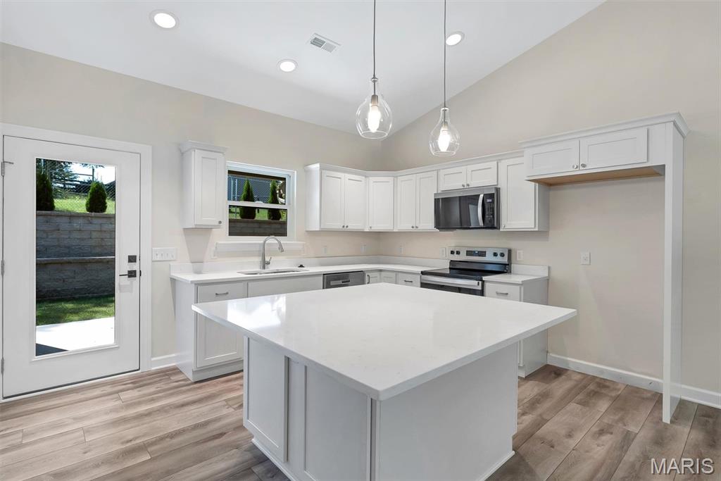 The Villas At Stone Ledge - Residential