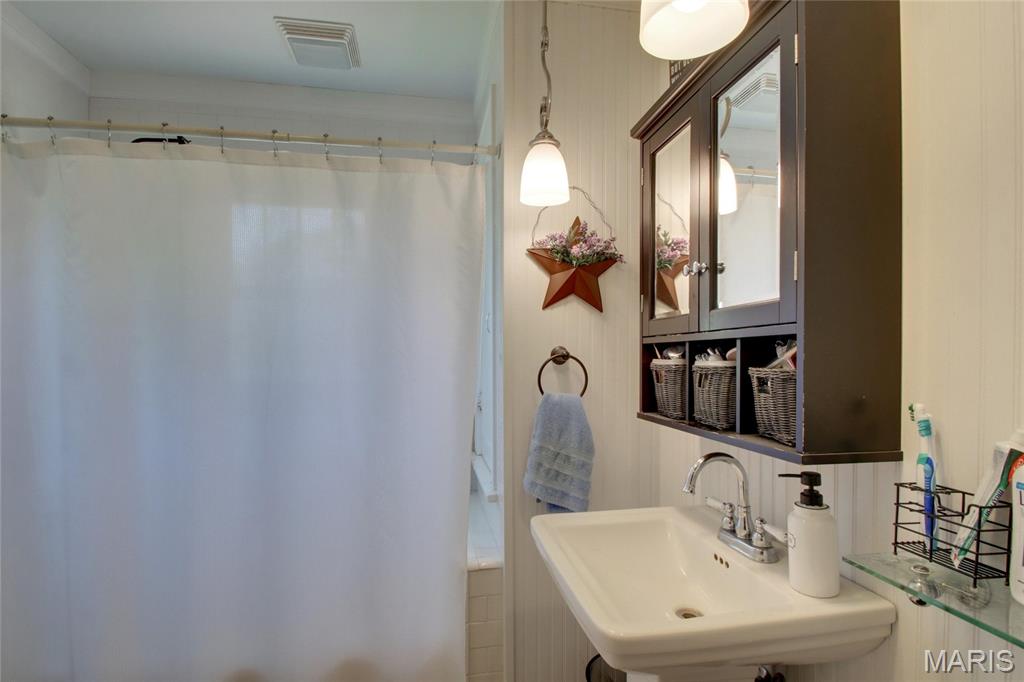 Mb Burgher SD - Residential