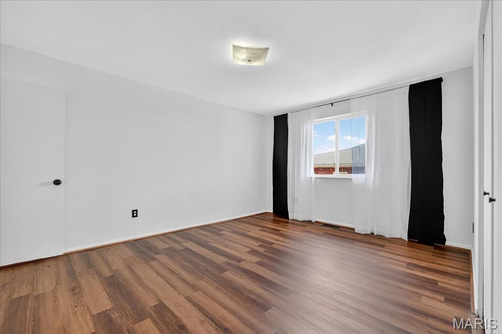 Lin Capri Condo - Residential