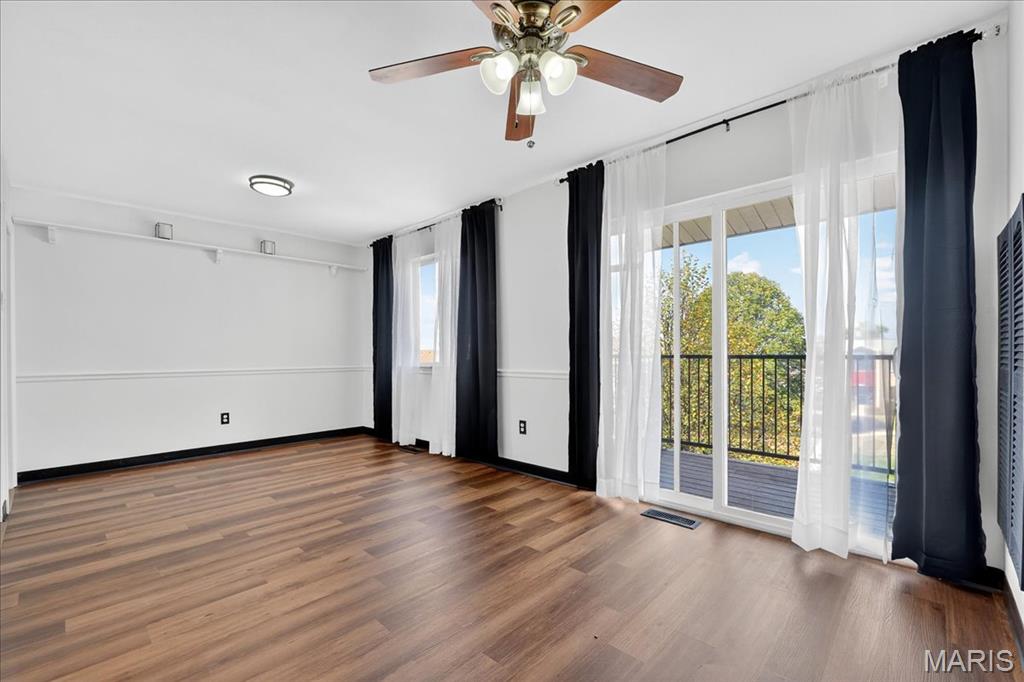 Lin Capri Condo - Residential