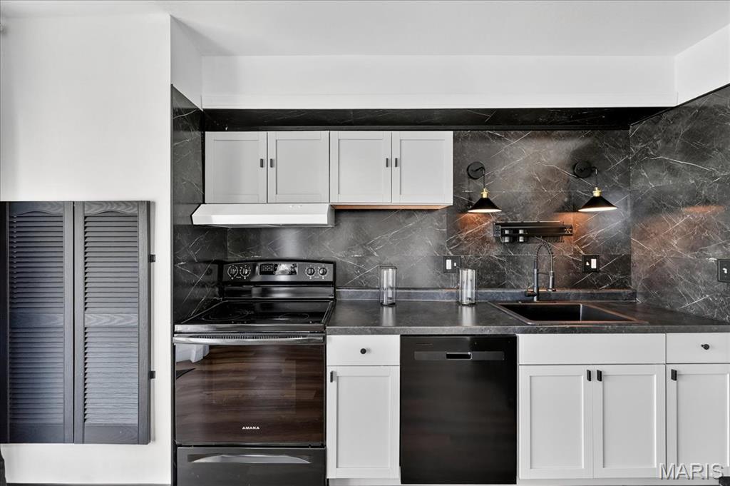 Lin Capri Condo - Residential