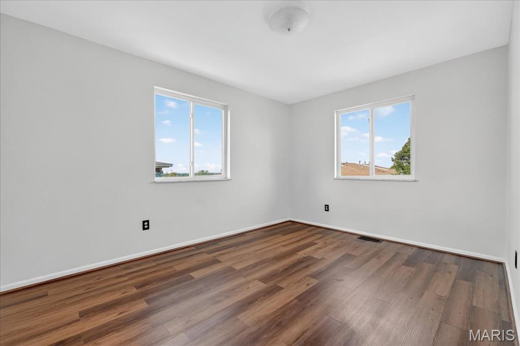 Lin Capri Condo - Residential