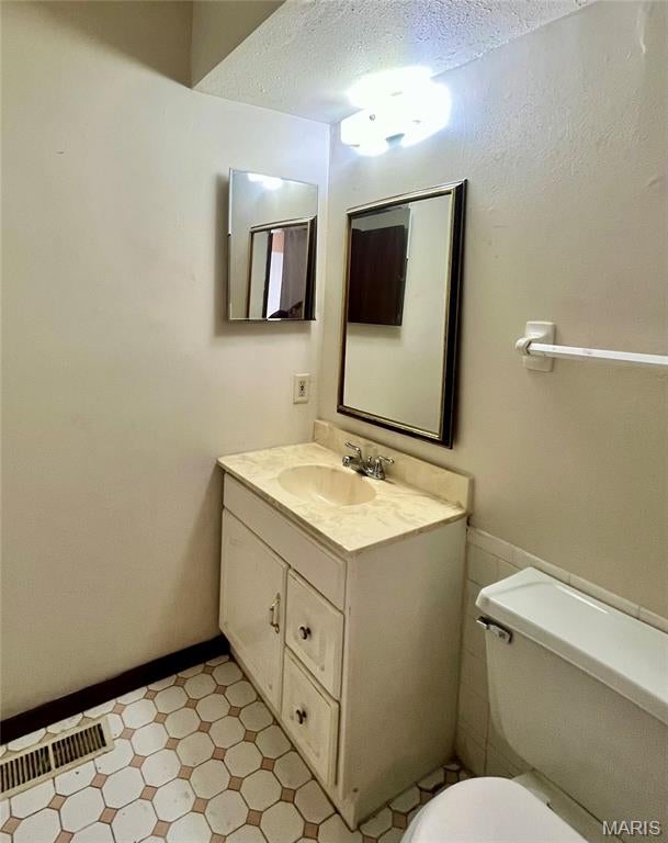 Paddock Lake Condo - Residential
