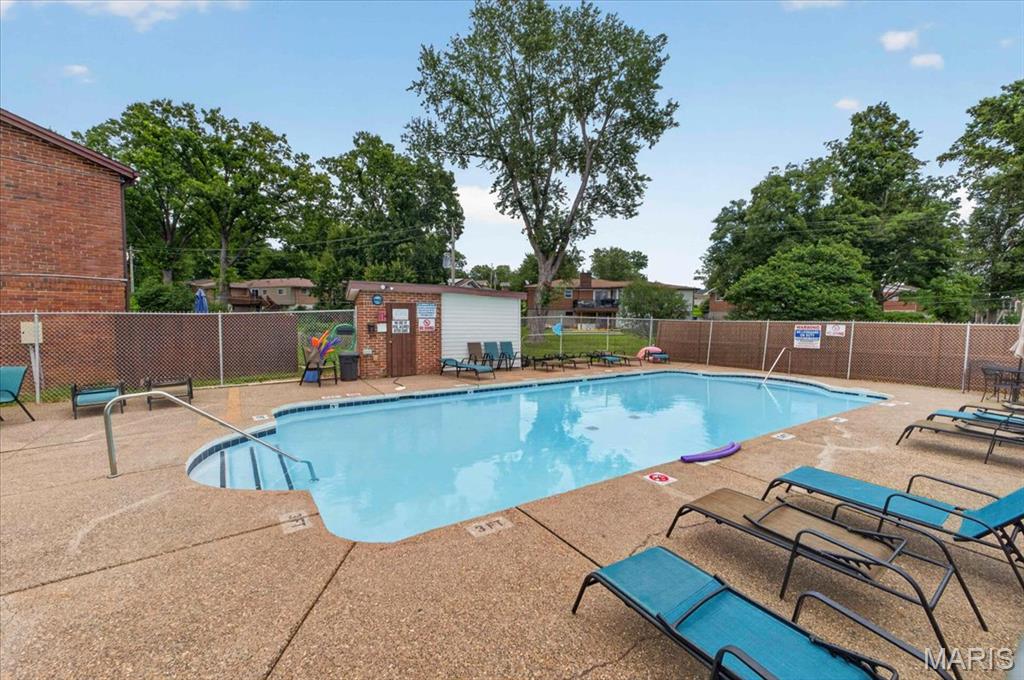 Royal Arms Condo - Residential