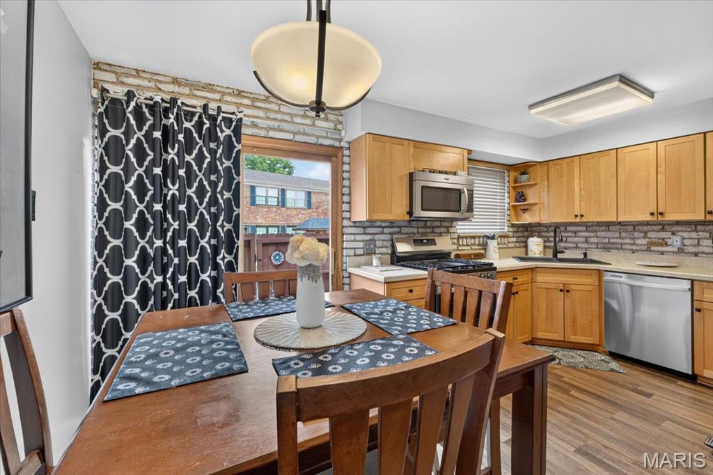 Royal Arms Condo - Residential