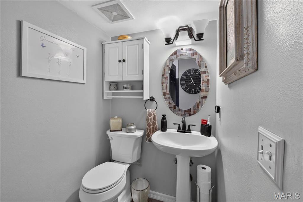 Royal Arms Condo - Residential