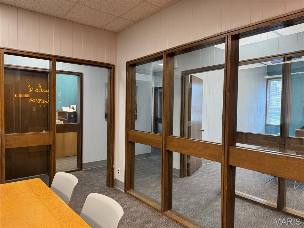 Belleville - Commercial Sale
