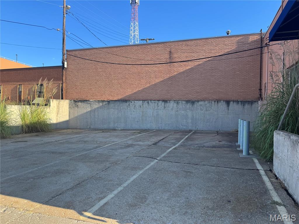 Belleville - Commercial Sale
