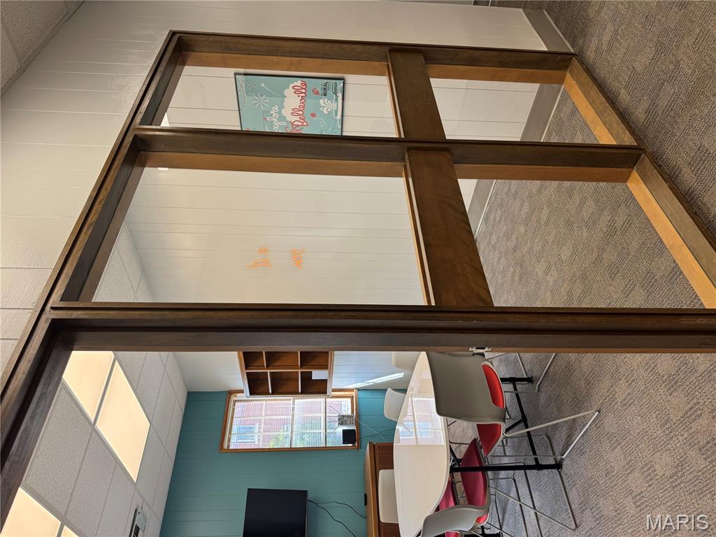 Belleville - Commercial Sale