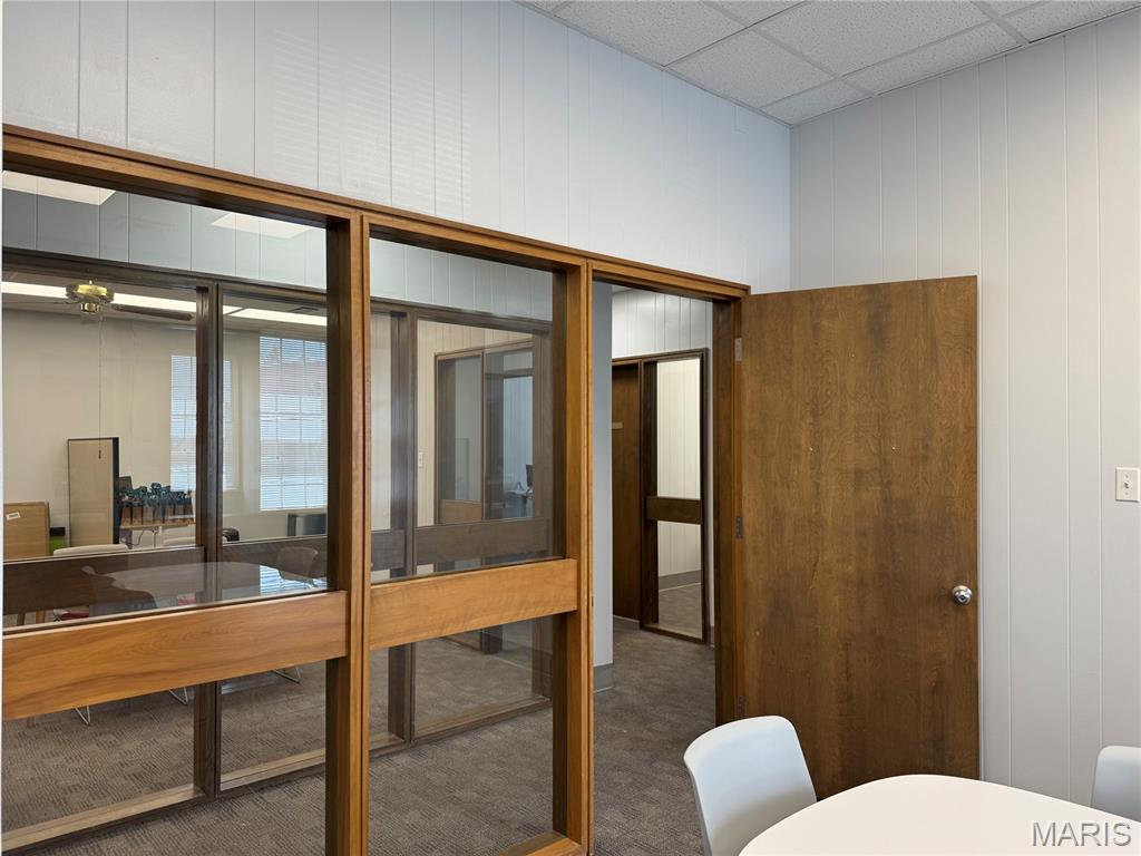 Belleville - Commercial Sale